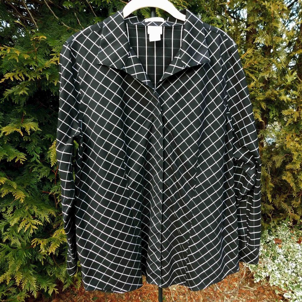 Chico's Black & White Multidirectional Windowpane Plaid Buttondown